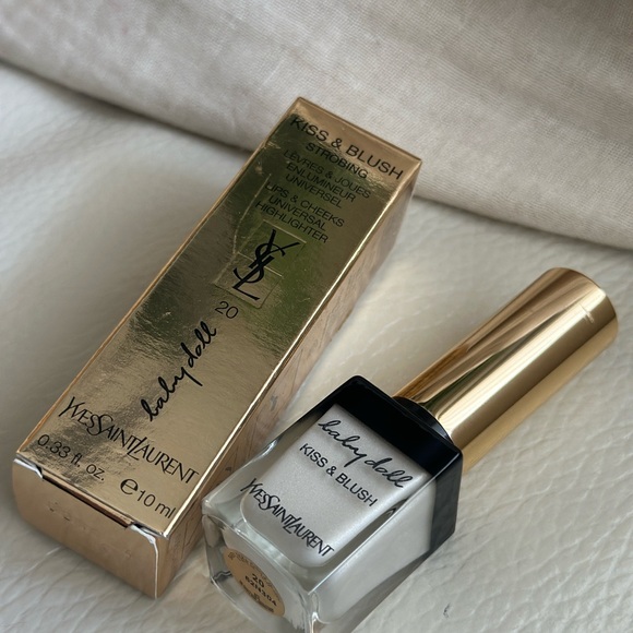 Yves Saint Laurent Kiss & Blush - Elegant White - Picture 2 of 4